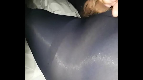 Play MP4 - pantyhose handjob and blowjob