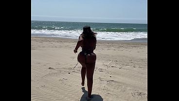 Nonton Ebony Colombiana Follando En Las Playas De Peru thumbnail