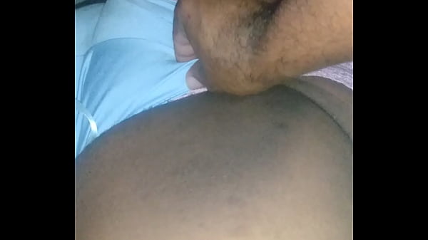 Brincando A Xereca Dela, Ela Ama E E Fica Encharca thumbnail