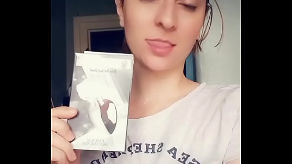 J'ai re&ccedil;u un nouveau jouet, on essaie ensemble ? Nouvelle vid&eacute;o de 20 minutes ... 