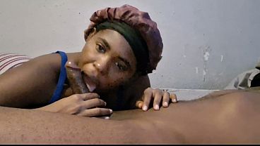 Play MP4 - Blowing bubbles on the dick