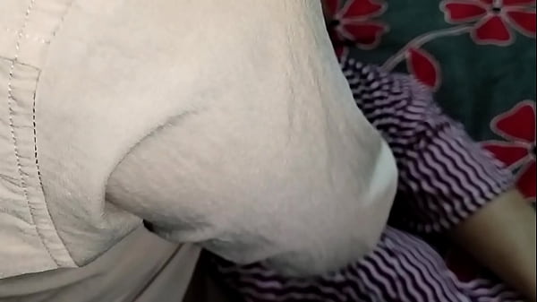 Play MP4 - Priyanshi sharma Enjoying with her step dad