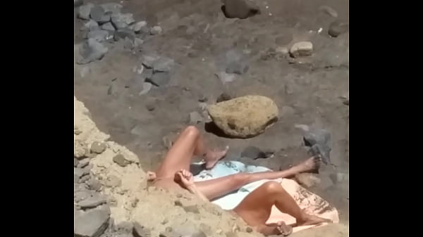 Play MP4 - Tocamientos en la playa