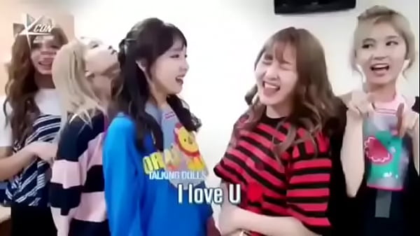 Nonton Twice thumbnail