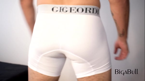 Play MP4 - Modeling boxers for you love