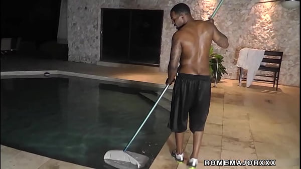 Nonton Luckiest Pool Guy! Rome Major Fucks & Facializes Pawg Valerie Rose! thumbnail