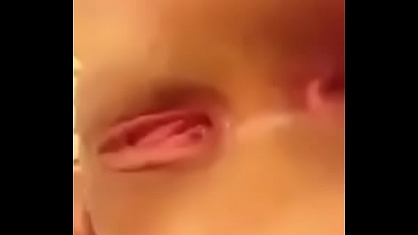 Play MP4 - La cuca se abre sola