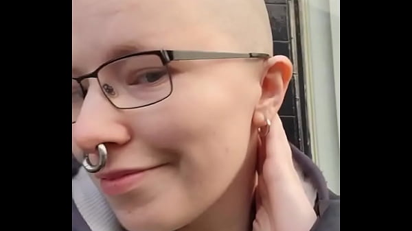 Play MP4 - I forgot how good a barber shave is&period; It's SO SMOOTH and my head smells great