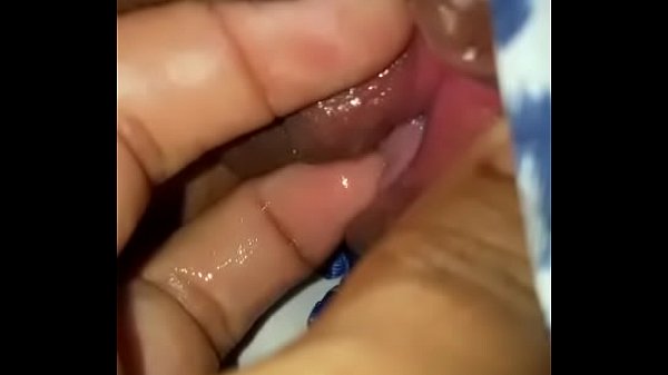 Le gusta meterse los dedos y me env&iacute;a el v&iacute;deo 