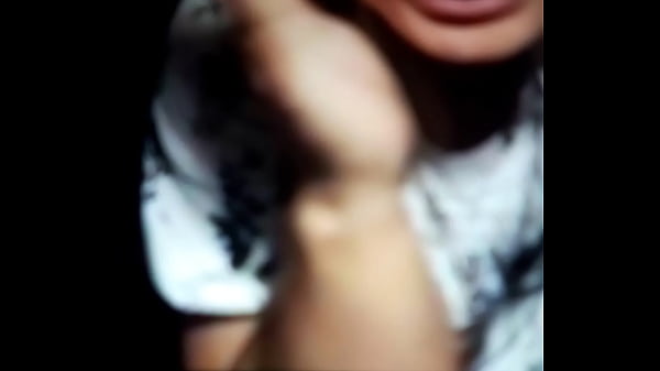 Meine_süße Thaifrau_zeigt ihren sexyArsch