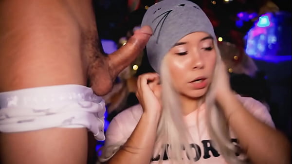 I suck my classmate's cock while recording this video to become a recognized pornstar 