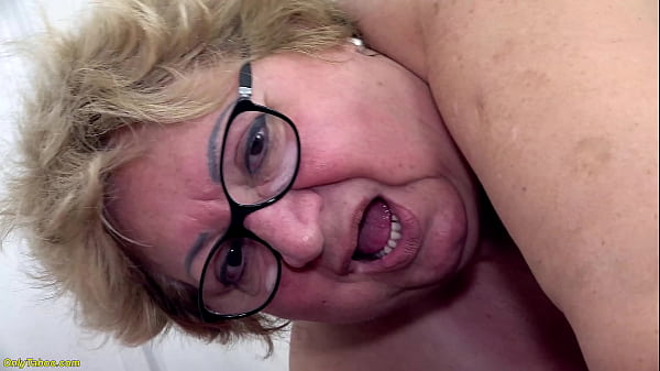 Nymphomaniac Bbw Mature Picked Up A Homeless Guy And Gets Fucked Extreme Hard By His Massive Dick thumbnail