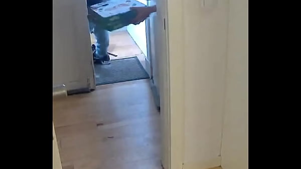 Boy Flashes His Boner To The Delivery Guy And Invits Him In - Part 1 thumbnail