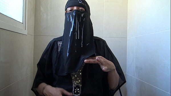 This moroccan girl is CRAZY!!! She had sex in a public toilet with a stranger who gave her a big cumshot. 