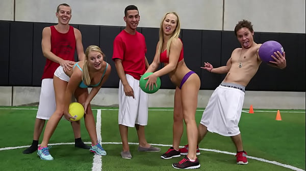 - Payton Simmons, Megan Matthews, Carter Cruise And More Playing Games With Their Colleagues thumbnail