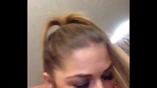 Play MP4 - THICK Snowbunny Amber sucking BBC