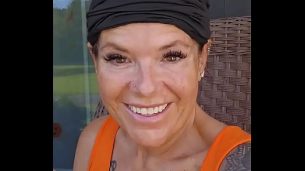 Its a beautiful blessed day but its also tuesday which means tatas and toes let's see 'em thehotgilftour