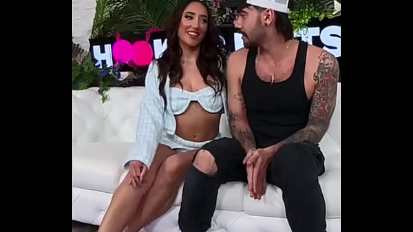 Nonton Shy Slut Chloe Amour Gets Fucked In The Throat & Pussy By Nade Nasty! thumbnail