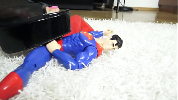 Look at what I'_m doing to Superman.