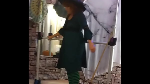 HotwifeSteffi_witch sucks cock