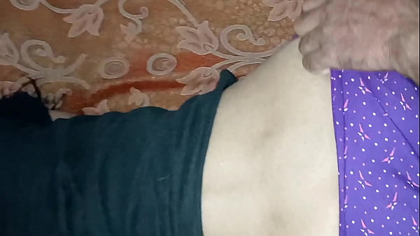 Play MP4 - Soteli Bahin Aur Main Raat Ke Andhere Me