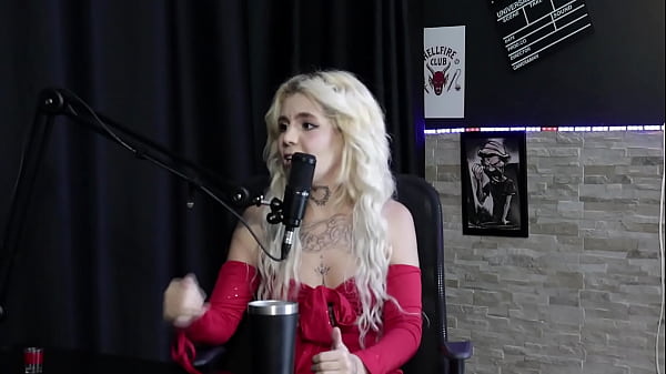 Deu o cu em cima do formigueiro não gostadas coisas do BDSM e quando feza chucaKyra Sex SHEER_RED