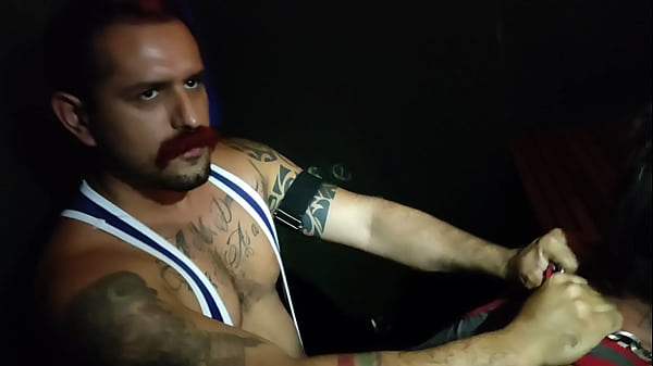 fodendo o lobinho no fumodromo