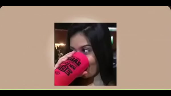 novinha safada batendo uma pensando nos velhos que me bancam