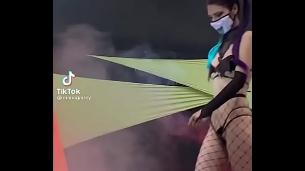 Nonton Mujer Hermosa thumbnail