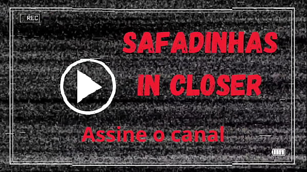 Nonton A Garota Delira Dando O Rabo thumbnail