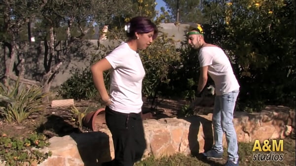 The Gardener Who Pleased The Housewife !! thumbnail