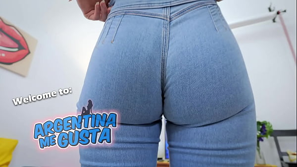 Omg incredible ass n thigh gap huge cameltoe natural boobs exquisit new skinny babe 