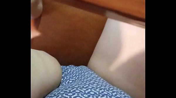 In Pigiama Sulla Sedia thumbnail