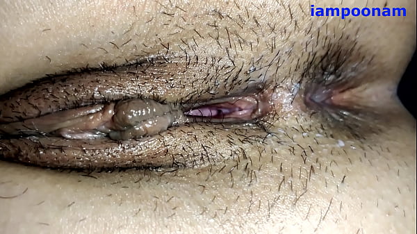 Play MP4 - Horny Indian Bhabhi Eating Dick and Fucking hard &vert; Creampie