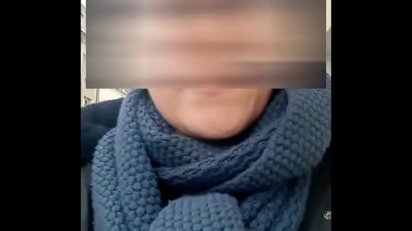 Nonton Hey La Vid&eacute;o O&ugrave; Je Pi&egrave;ge Un Agent Immobilier En Pleine E De Studio ... thumbnail