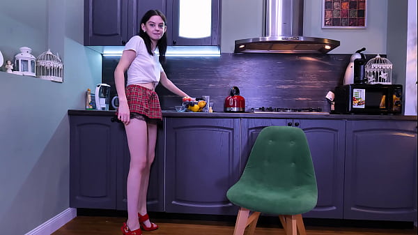 Nonton Roommate Sucks My Dick To Make A Deal thumbnail