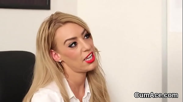 Sexy hottie getsjizz load on her face gulping all the cum