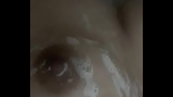 Putita la graban ba&ntilde_andose