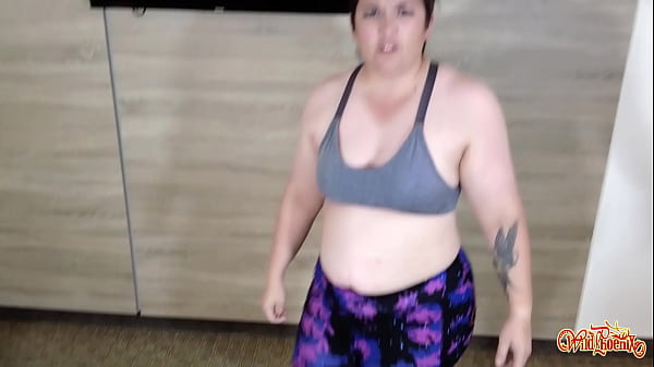 Nonton Ballbusting Yoga Bitch: Kick To The Balls For Creeps thumbnail