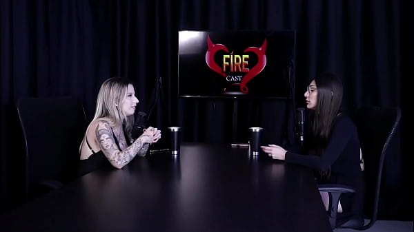 Nunca deu liberdade para a fam&iacute;lia a m&atilde;e n&atilde;o gosta de sexo a diferen&ccedil;a do garganta profunda melina khalifa watch sheer red 