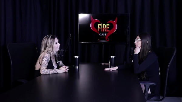 Nunca deu liberdade para a fam&iacute;lia a m&atilde;e n&atilde;o gosta de sexo a diferen&ccedil;a do garganta profunda melina khalifa watch sheer red 