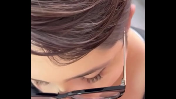 Play MP4 - Gozada na buceta da ga&uacute;cha depois de fuder muito com o pau enorme do Big bambu