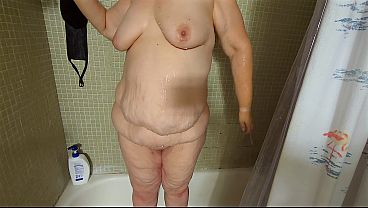 Bbw Ssbbw - Hot Sexy Mature Woman Taking Shower thumbnail