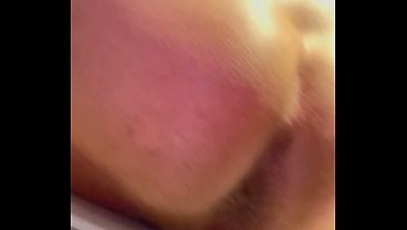 Bumbum branquinho todo empinadinho aguardando um macho pra me enrabar gostoso