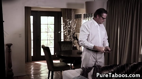 Cheerleader teen_seduces_mature neighbour