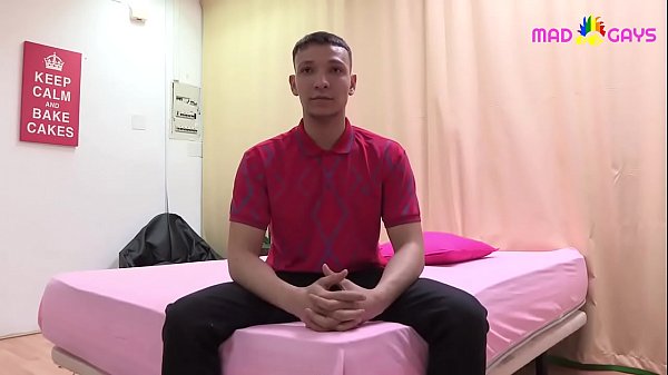 Play MP4 - Yogur&iacute;n brasile&ntilde;o hetero desparrama todo su esperma sobre los Simpson