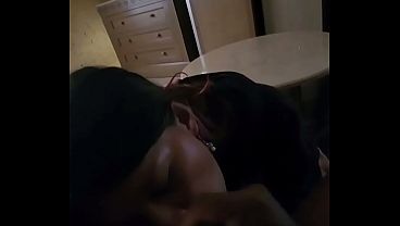 Ya me traí_a antojo mi prima, me llevo a su cuarto para tratarse mi pene Ya me traí_a antojo mi prima, me llevo a su cuarto para tratarse mi pene