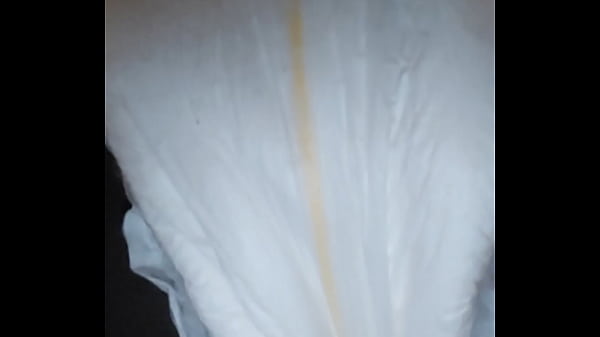 Nonton Super Messy Diaper thumbnail