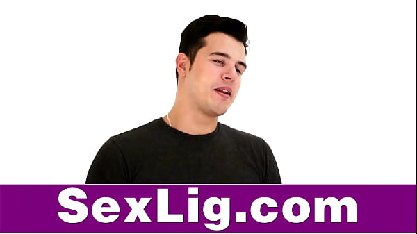 Novinha Solitária e Safada, Querendo Macho, Toca Uma Siririca Enquanto_Não Ganha_Rola