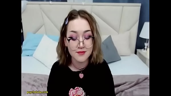 Blonde Babe Good_Time Showing Every Inch